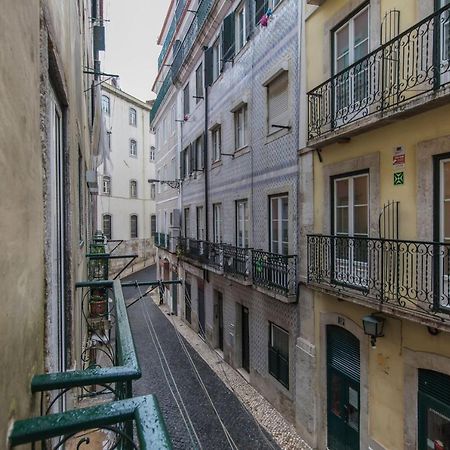 Lovelystay - Vintage Flat Near Santa Justa Elevator! Lisbon Exterior photo